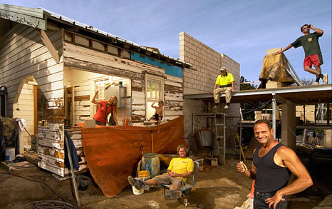 https://bruceusher.net/uploads/images/photo_grid//BUP_group_portraits.jpg